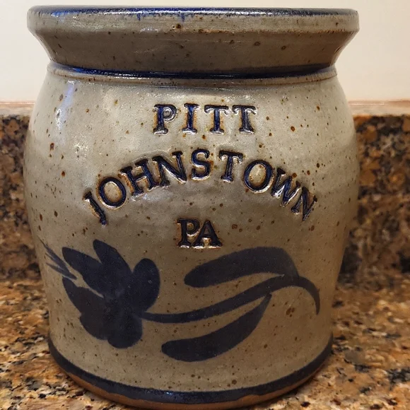 Handcrafted Pottery Utensil Holder - Pitt, Johnstown, PA - Picture 1 of 6